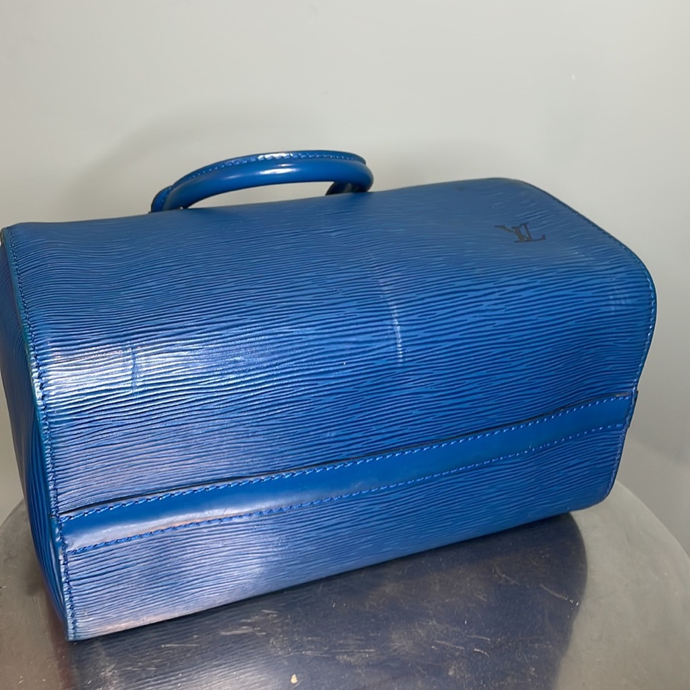 SOLD 💵Louis Vuitton Blue Epi Speedy - Picture 13 of 14
